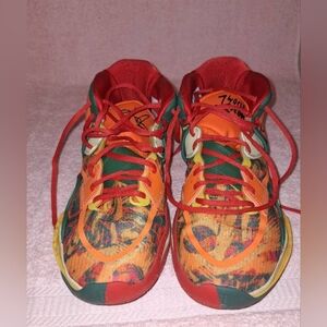 Nike Kyrie Infinity 1 World 1 People